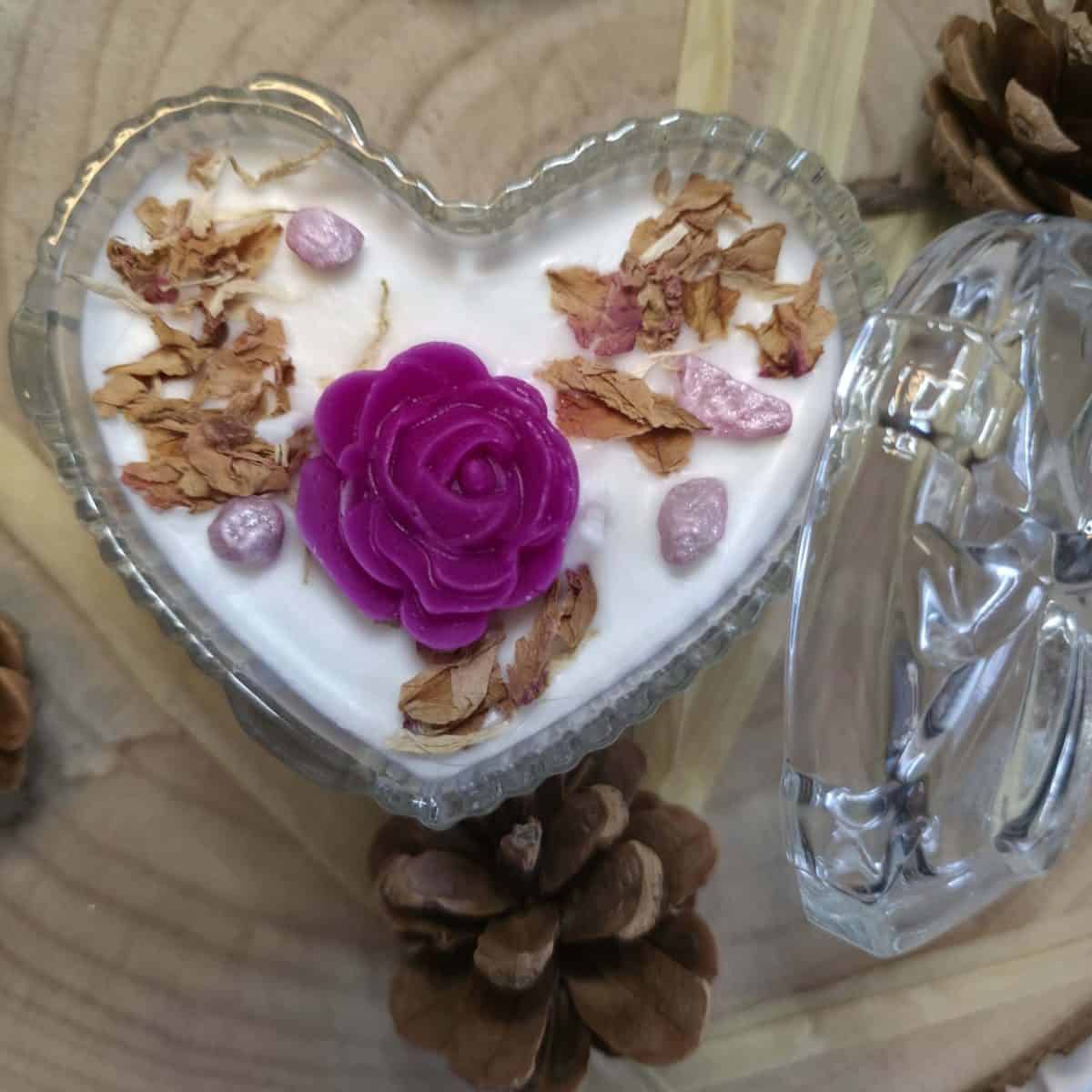 Bougie Rose Tendre (Fleurie & Poudrée) - Bougies Fleuries - Candeole33