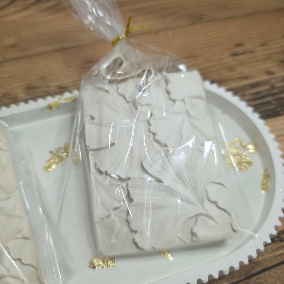 Palet Parfumé d’Armoire Empreinte de Ginko - Bougie artisanale Parfum d'intérieur faite main en Sud-Gironde (2)