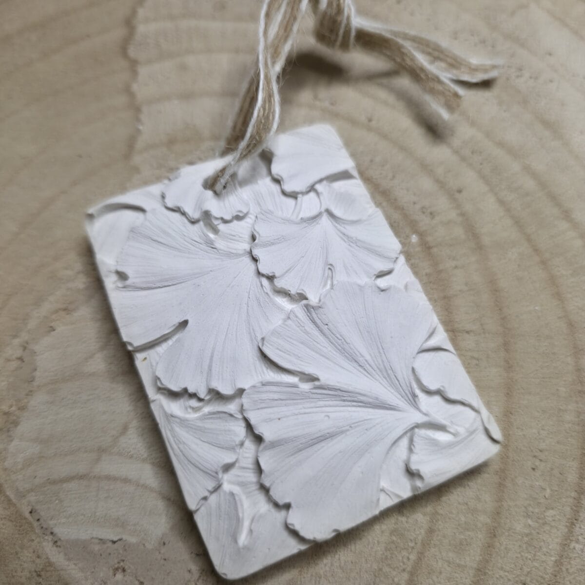 Palet Parfumé d’Armoire Empreinte de Ginko - Bougie artisanale Parfum d'intérieur faite main en Sud-Gironde