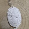 Suspension Parfumée en Plâtre « Le Camée d’Antan » – Charme d’un Secret d’Armoire - Bougie artisanale Parfum d'intérieur faite main en Sud-Gironde