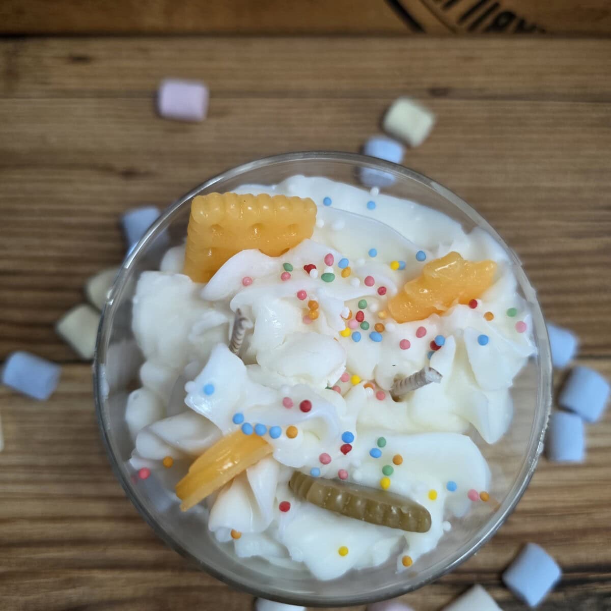 Bougie Souvenir Glacé, coupe chantilly à la vanille