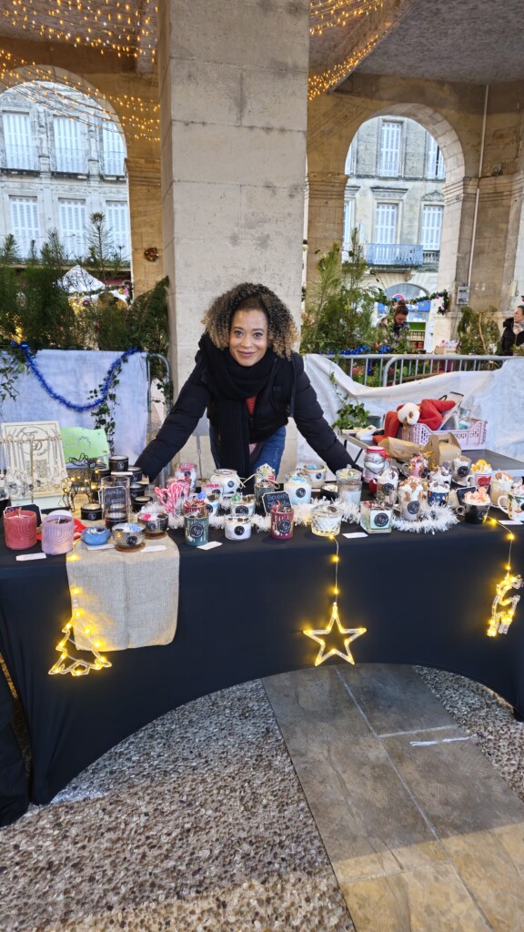 Christelle à la rencontre des clientes sur un marché