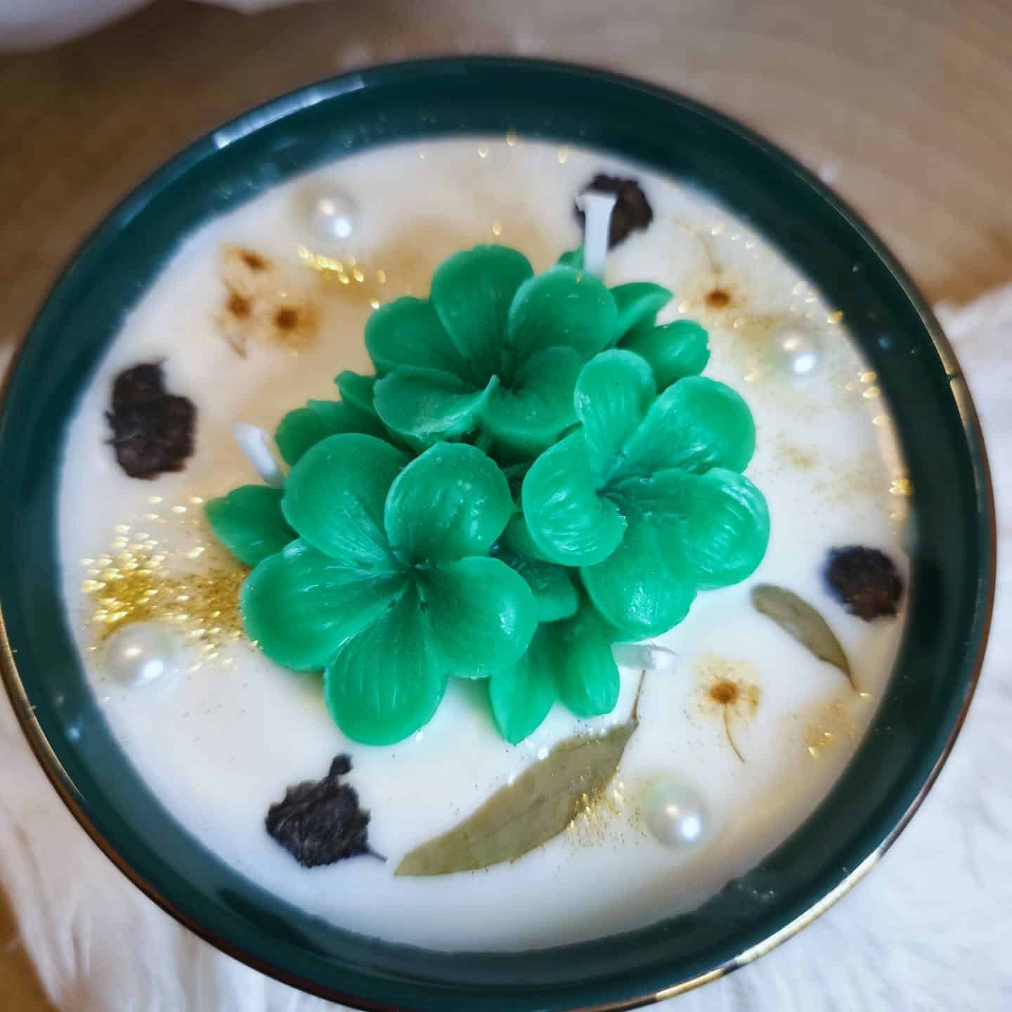 Laissez-vous charmer par cette nouvelle création florale aux nuances… (2)
